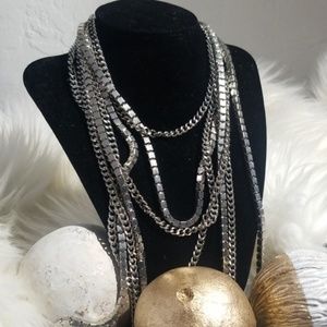 A long woman necklace